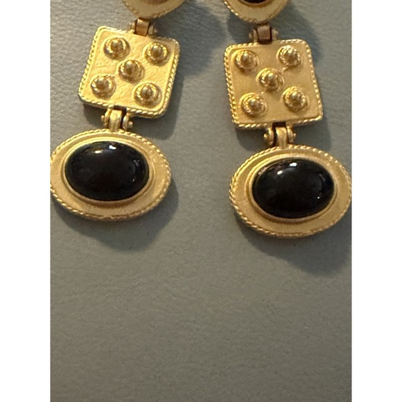 Vintage Black Cabochon Drop Dangle Brushed Gold Tone Clip On Earrings #415 - Picture 11 of 11